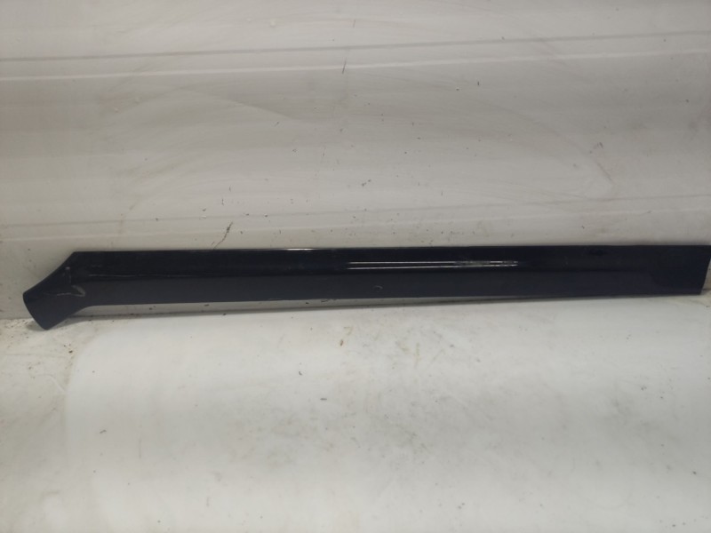 Recambio de moldura para opel zafira a referencia OEM IAM  13154531 