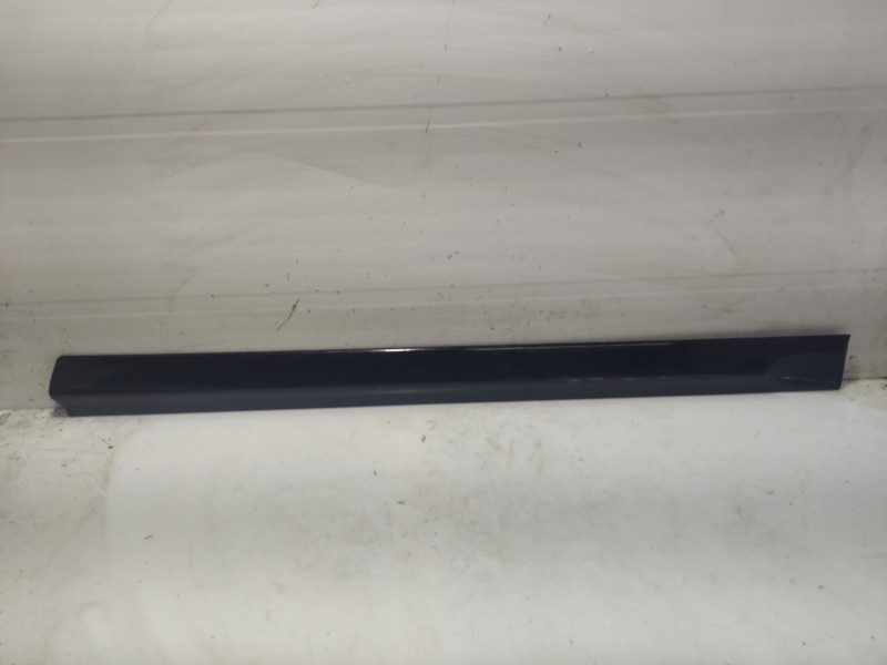 Recambio de moldura para opel zafira a referencia OEM IAM  13154532 