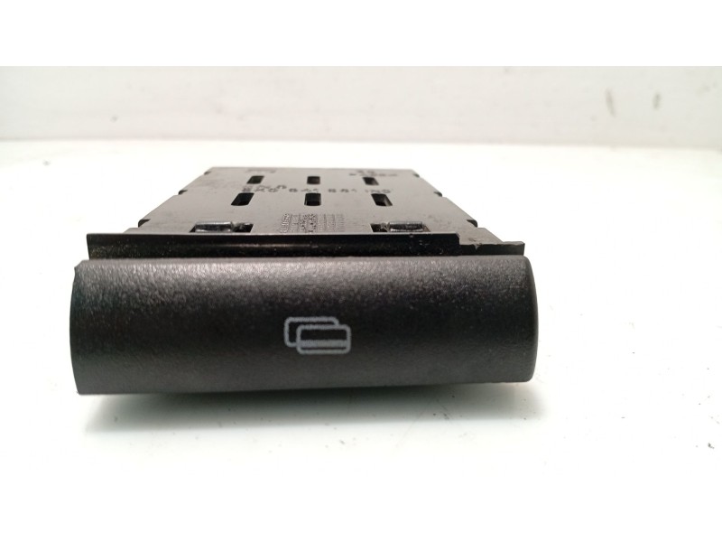 Recambio de posavasos para seat ibiza ii (6k1) 1.9 sdi referencia OEM IAM 6K0941561  