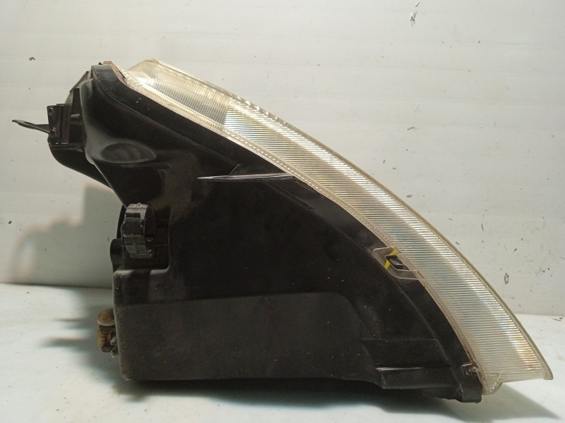 Recambio de faro izquierdo para citroën c2 referencia OEM IAM 9680128380  17A7T200