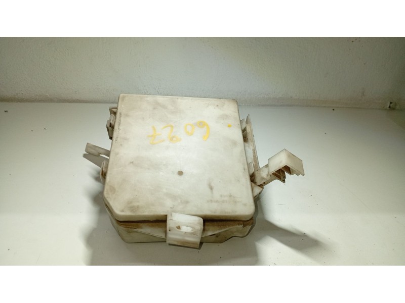 Recambio de caja reles / fusibles para nissan micra iii (k12) 1.4 16v referencia OEM IAM   