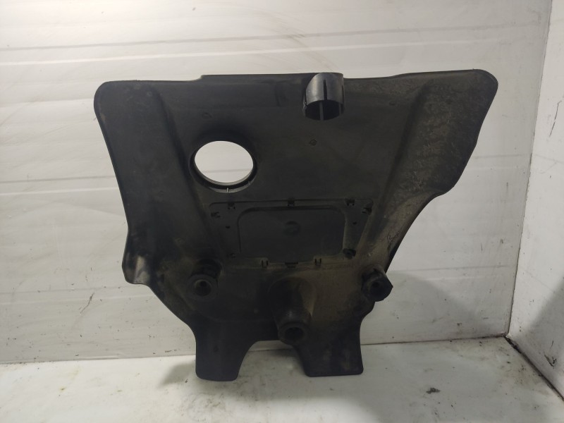 Recambio de tapa motor para volkswagen golf iv (1j1) 1.9 tdi referencia OEM IAM  038103925 