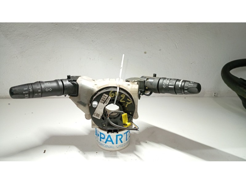 Recambio de mando multifuncion para nissan micra iii (k12) 1.4 16v referencia OEM IAM   