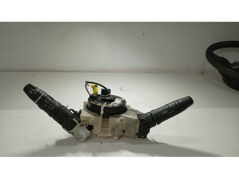 Recambio de mando multifuncion para nissan micra iii (k12) 1.4 16v referencia OEM IAM   