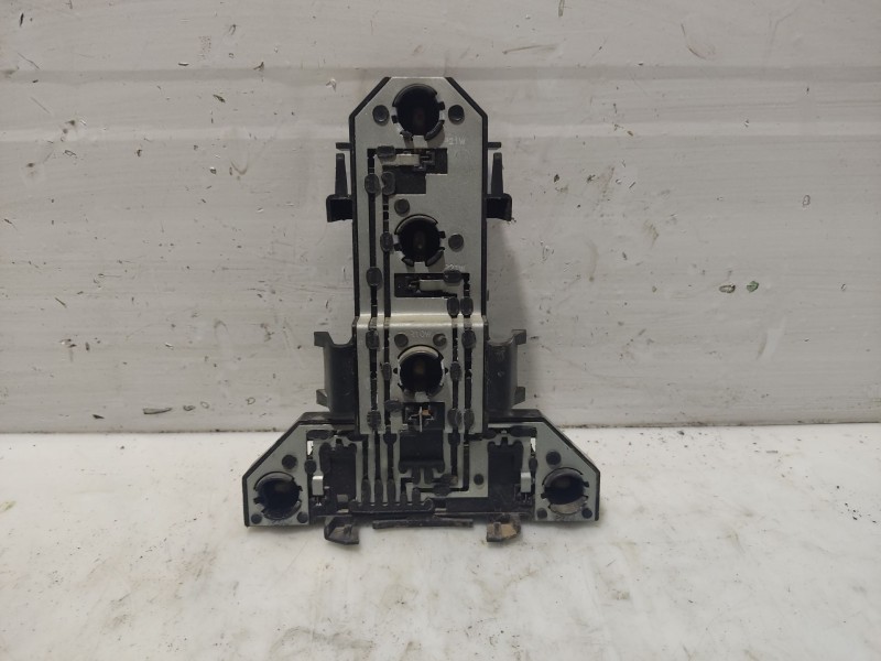 Recambio de portalamparas para volkswagen golf iv (1j1) 1.9 tdi referencia OEM IAM   69918380