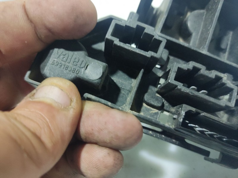 Recambio de portalamparas para volkswagen golf iv (1j1) 1.9 tdi referencia OEM IAM   69918380