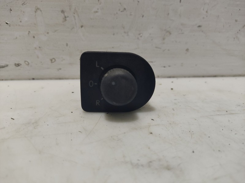 Recambio de mando retrovisor para volkswagen golf iv (1j1) 1.9 tdi referencia OEM IAM   