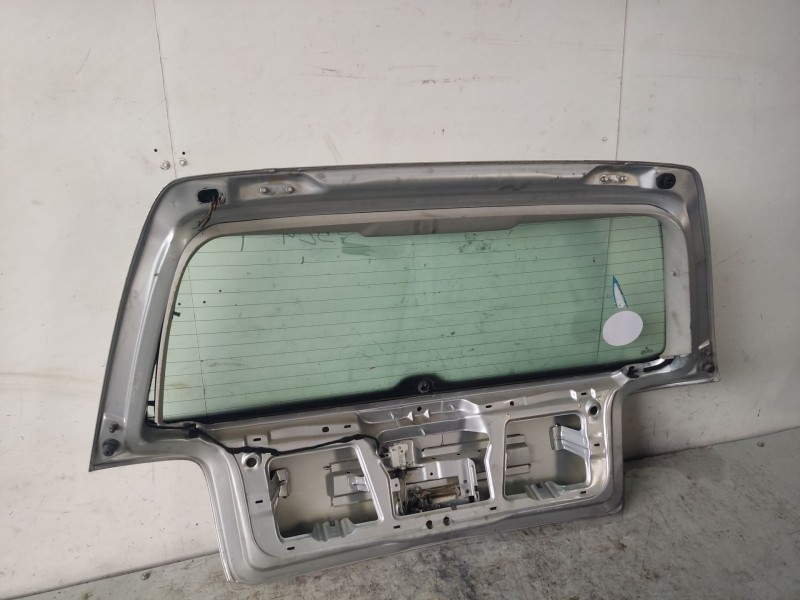 Recambio de porton trasero para volkswagen golf iv (1j1) 1.9 tdi referencia OEM IAM 1J6827025G  