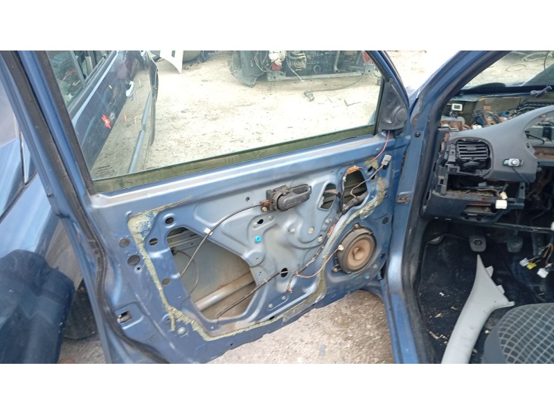 Recambio de elevalunas delantero izquierdo para nissan micra iii (k12) 1.4 16v referencia OEM IAM 80701BC60B  