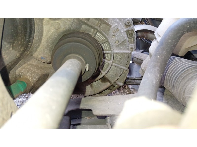 Recambio de transmision delantera izquierda para nissan micra iii (k12) 1.4 16v referencia OEM IAM 39101AY100  