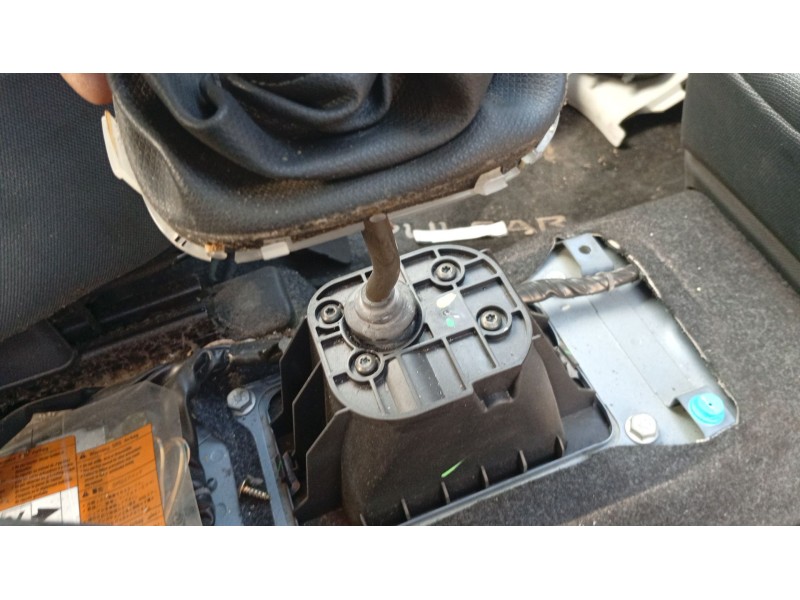 Recambio de palanca cambio para nissan micra iii (k12) 1.4 16v referencia OEM IAM 32865AX010 34108AX220 