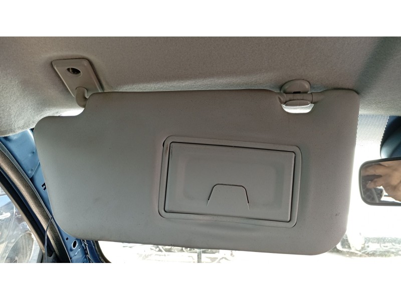 Recambio de parasol izquierdo para nissan micra iii (k12) 1.4 16v referencia OEM IAM VERE4935  