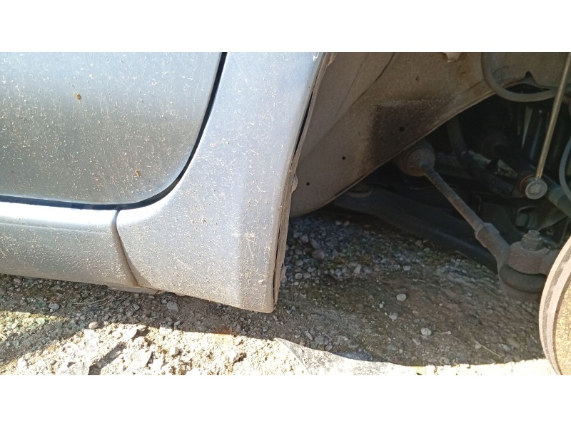 Recambio de aleta delantera derecha para nissan micra iii (k12) 1.4 16v referencia OEM IAM 63100AX630  