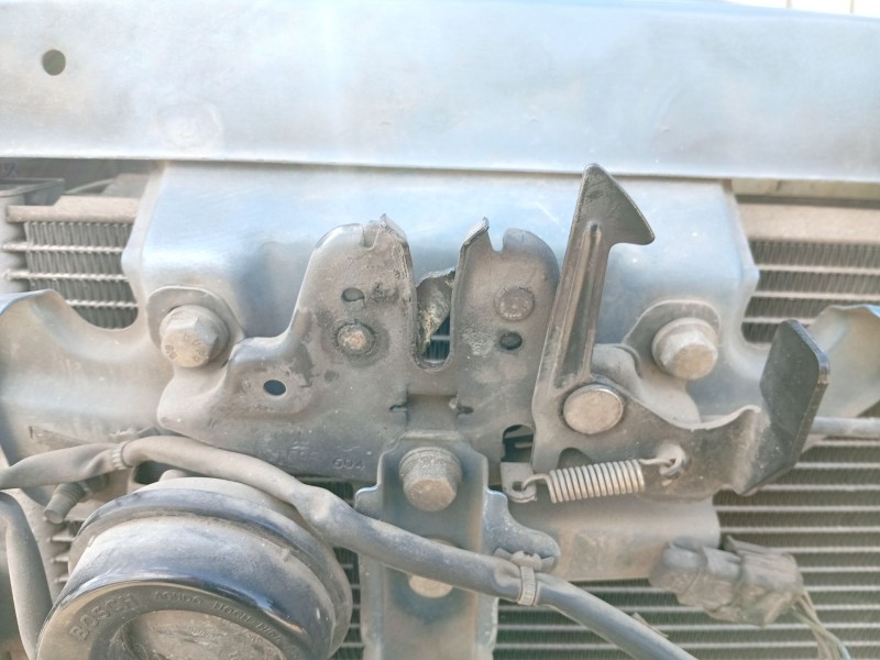 Recambio de cerradura capot para nissan micra iii (k12) 1.4 16v referencia OEM IAM 65601AX61C  