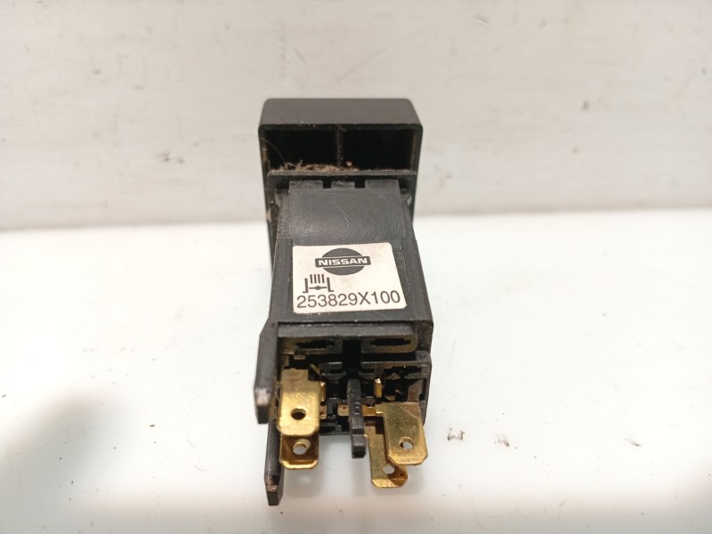 Recambio de interruptor para nissan atleon referencia OEM IAM 253829X100  