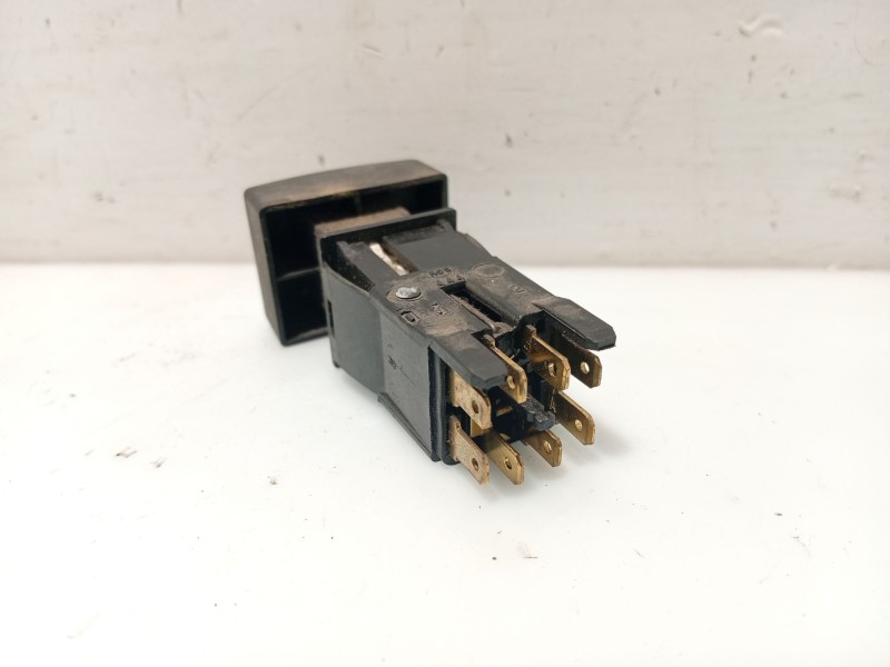 Recambio de interruptor para nissan atleon referencia OEM IAM 251709X400  