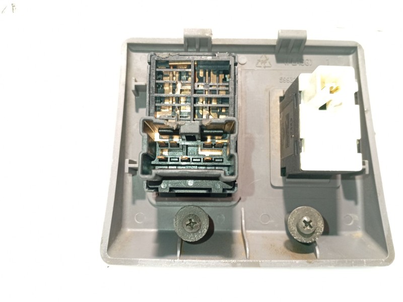 Recambio de mando retrovisor para nissan atleon referencia OEM IAM 599329X400 599329X500 