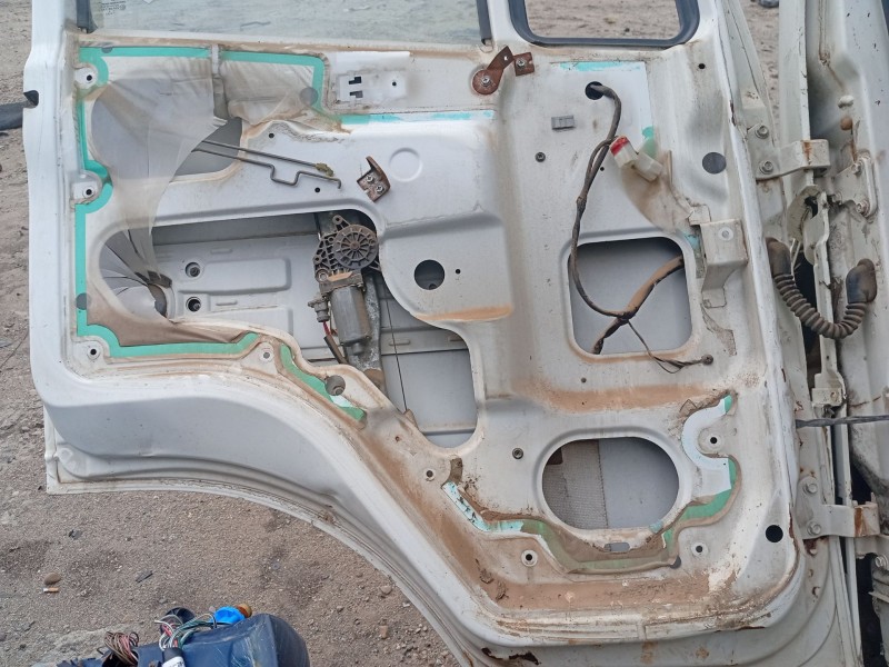 Recambio de elevalunas delantero izquierdo para nissan atleon referencia OEM IAM BD30  