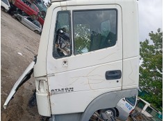 Recambio de puerta delantera izquierda para nissan atleon referencia OEM IAM BD30  