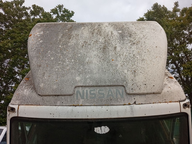 Recambio de moldura para nissan atleon referencia OEM IAM BD30  