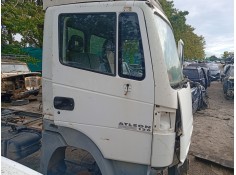 Recambio de puerta delantera derecha para nissan atleon referencia OEM IAM BD30  