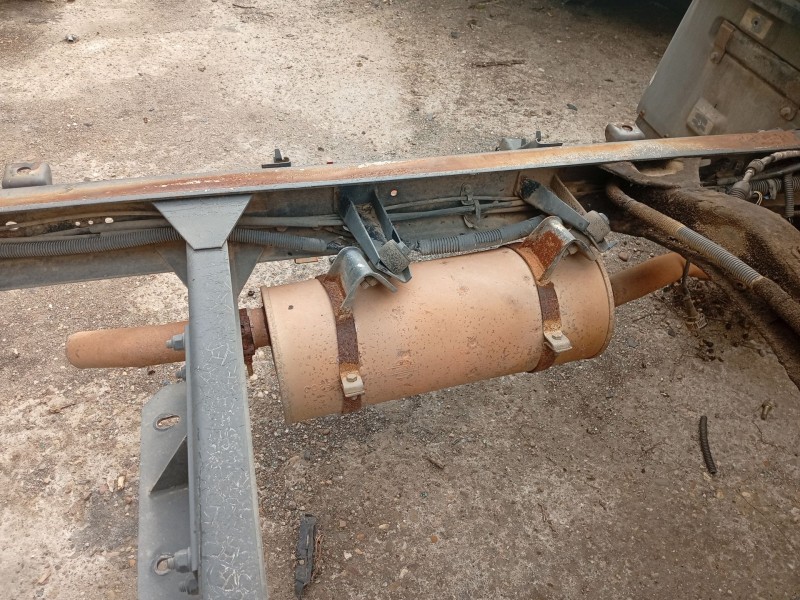 Recambio de tubo escape trasero para nissan atleon referencia OEM IAM  BD30 