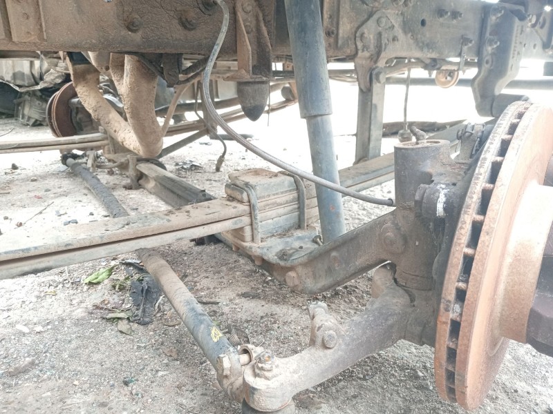 Recambio de puente delantero para nissan atleon referencia OEM IAM BD30  