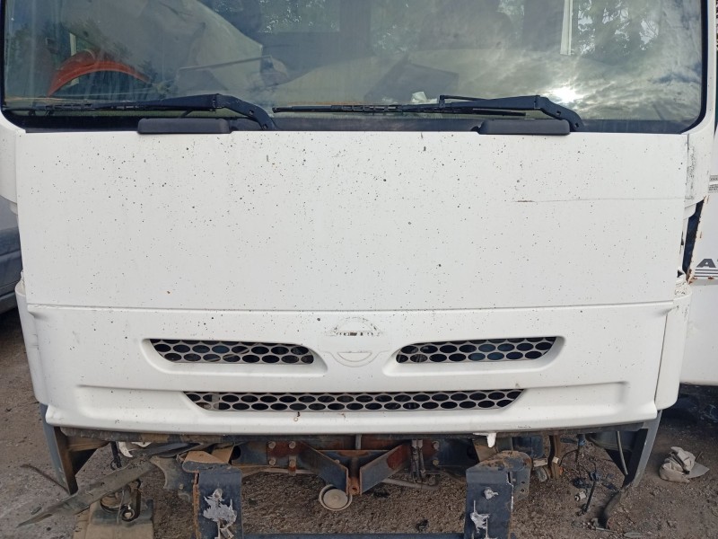 Recambio de capot para nissan atleon referencia OEM IAM BD30  