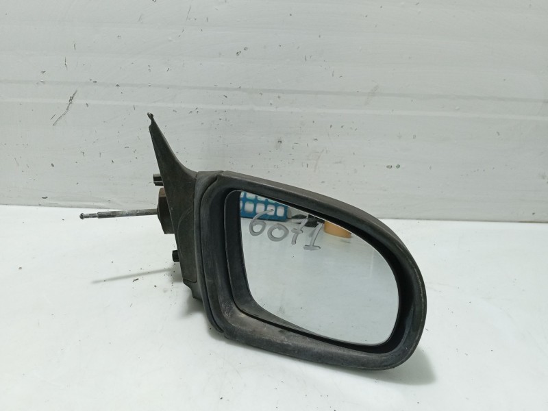 Recambio de espejo retrovisor derecho para opel corsa b (s93) 1.7 d (f08, f68, m68) referencia OEM IAM 90482040  