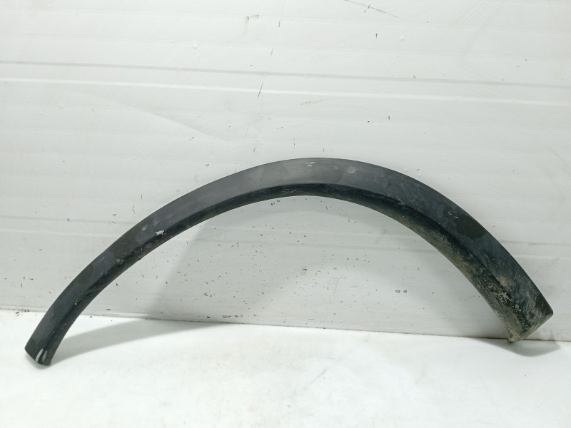 Recambio de molduras delanteras para opel corsa b (s93) 1.7 d (f08, f68, m68) referencia OEM IAM 90477209  