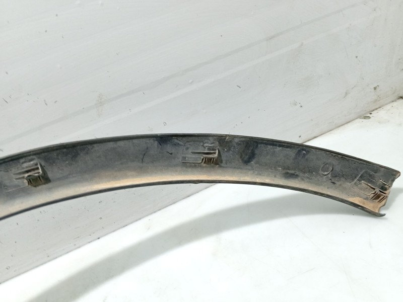 Recambio de molduras delanteras para opel corsa b (s93) 1.7 d (f08, f68, m68) referencia OEM IAM 90477209  