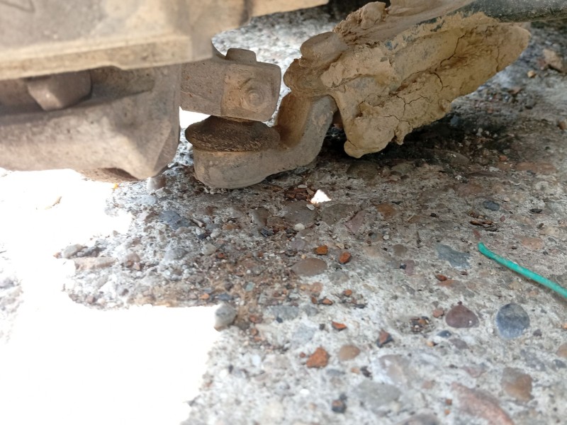 Recambio de brazo suspension inferior delantero derecho para opel corsa b (s93) 1.7 d (f08, f68, m68) referencia OEM IAM 9051126