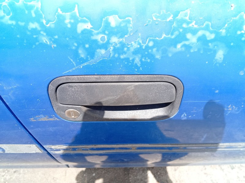 Recambio de maneta exterior delantera derecha para opel corsa b (s93) 1.7 d (f08, f68, m68) referencia OEM IAM 90434959  
