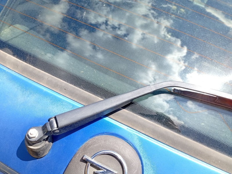 Recambio de brazo limpia trasero para opel corsa b (s93) 1.7 d (f08, f68, m68) referencia OEM IAM 90386317  