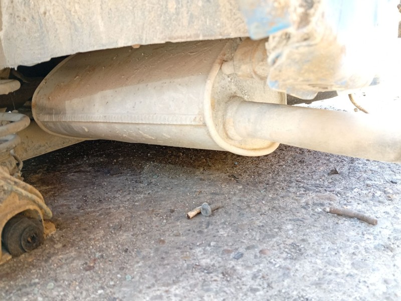 Recambio de tubo escape trasero para opel corsa b (s93) 1.7 d (f08, f68, m68) referencia OEM IAM 93192234  