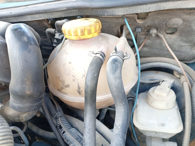 Recambio de deposito expansion para opel corsa b (s93) 1.7 d (f08, f68, m68) referencia OEM IAM 9129478  