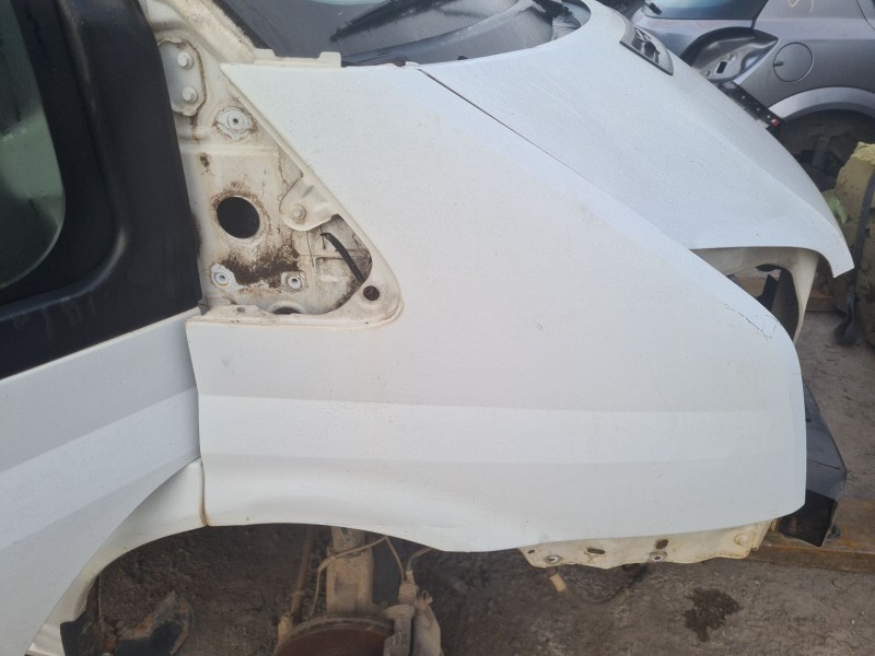 Recambio de aleta delantera derecha para ford transit furgoneta (fa_ _) 2.2 tdci referencia OEM IAM 1560697  