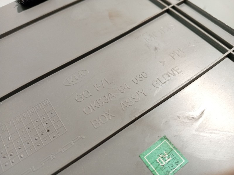 Recambio de guantera para kia carnival ii (gq) 2.9 crdi referencia OEM IAM 0K53A64030  