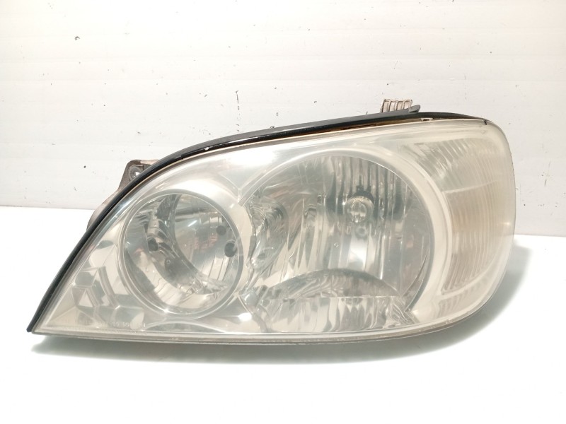Recambio de faro izquierdo para kia carnival ii (gq) 2.9 crdi referencia OEM IAM 0K55251040B  