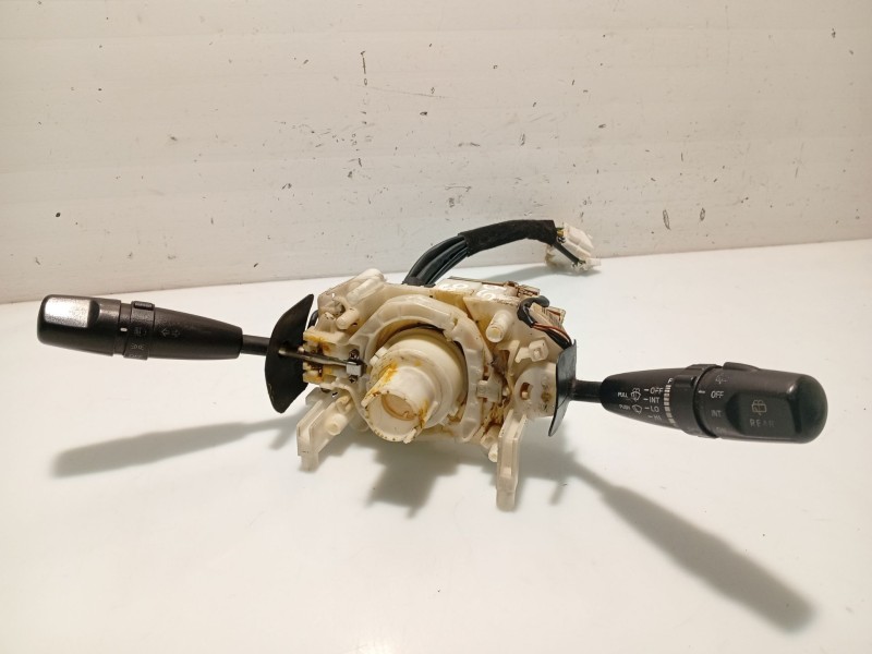 Recambio de mando volante para kia carnival ii (gq) 2.9 crdi referencia OEM IAM   