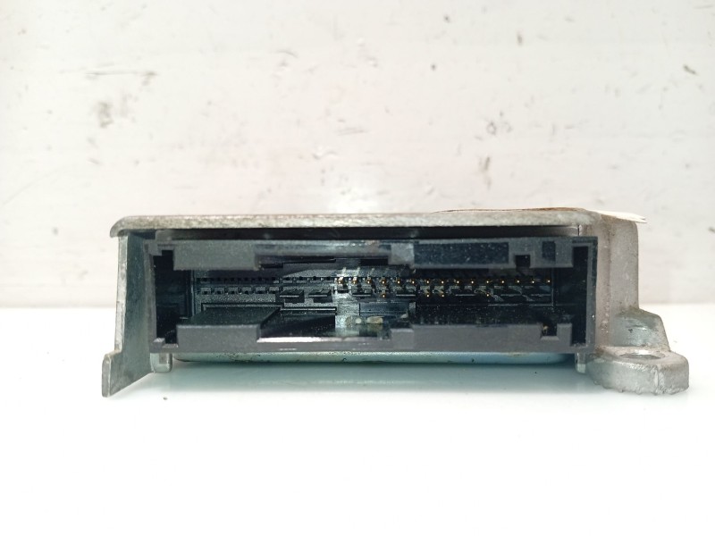 Recambio de centralita airbag para kia carnival ii (gq) 2.9 crdi referencia OEM IAM 0K52Y677F0A  