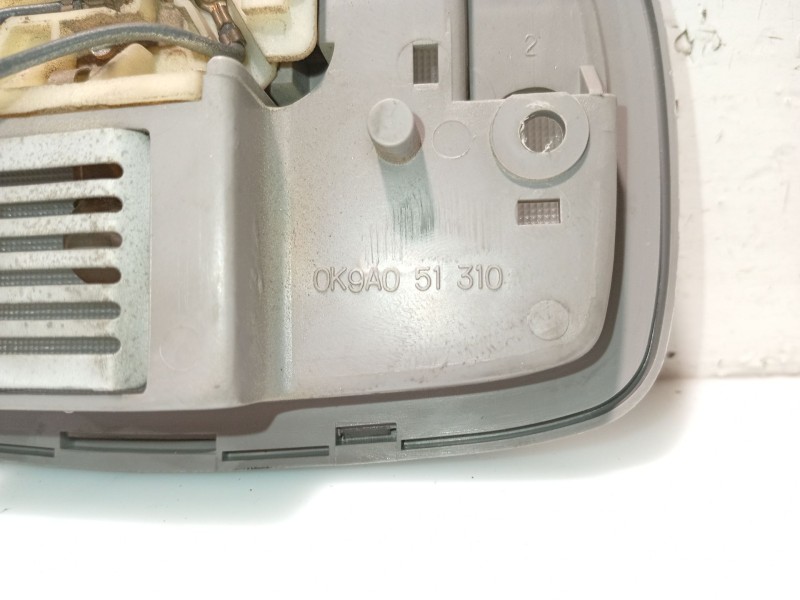 Recambio de luz interior para kia carnival ii (gq) 2.9 crdi referencia OEM IAM 0K9A051310  