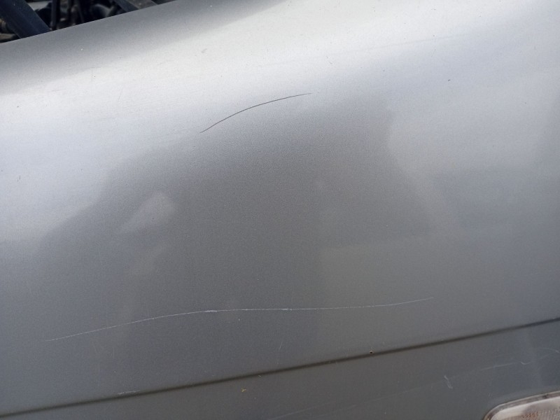 Recambio de aleta delantera izquierda para kia carnival ii (gq) 2.9 crdi referencia OEM IAM 0K52Y52211  