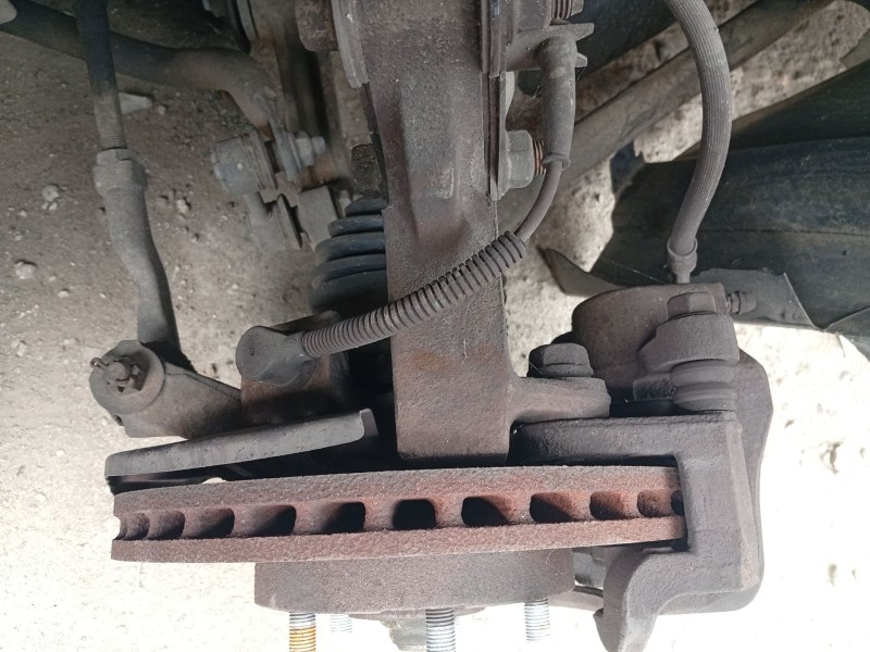 Recambio de mangueta delantera derecha para kia carnival ii (gq) 2.9 crdi referencia OEM IAM 0K55333021A  