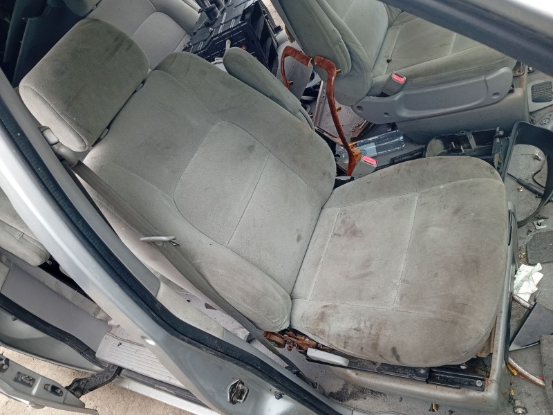 Recambio de asiento delantero derecho para kia carnival ii (gq) 2.9 crdi referencia OEM IAM 6059ADD  