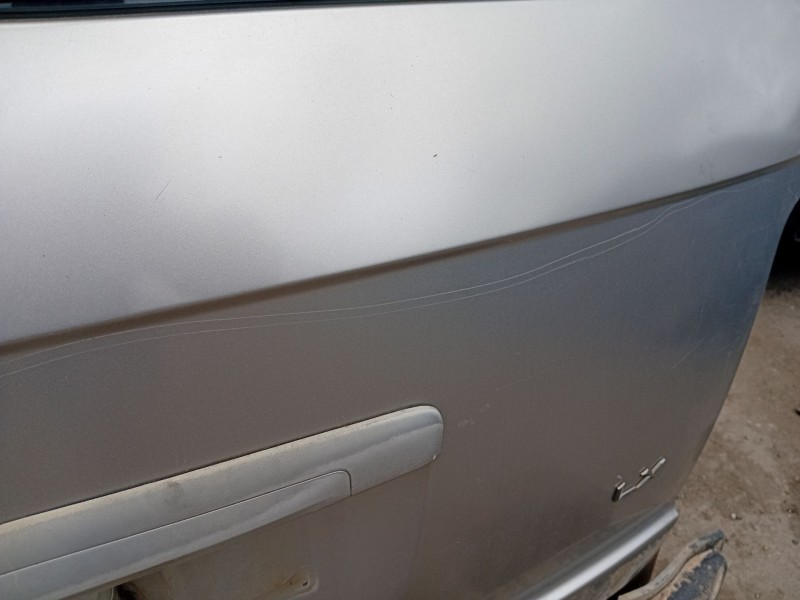 Recambio de porton trasero para kia carnival ii (gq) 2.9 crdi referencia OEM IAM 0K55A62020  