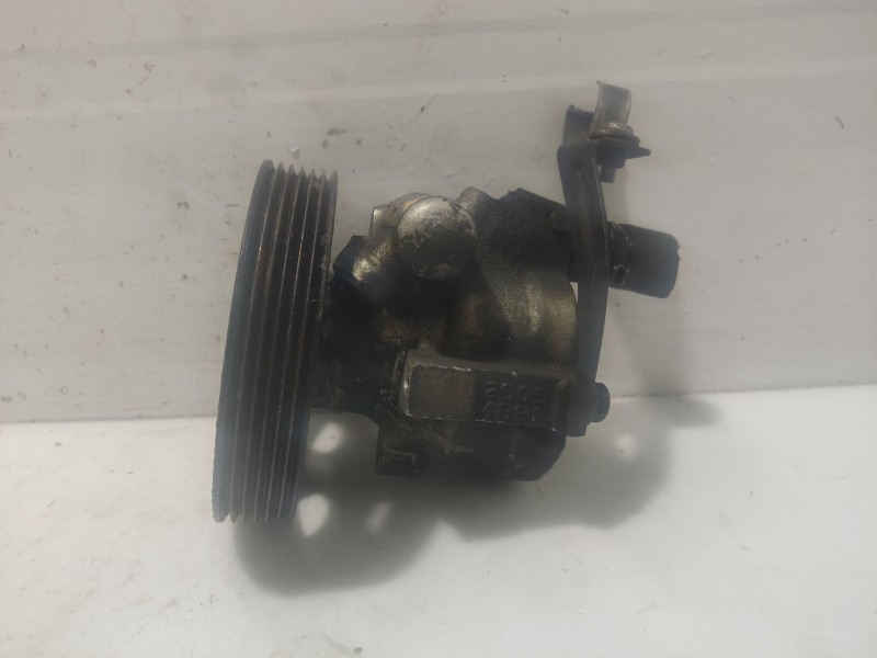 Recambio de bomba direccion para volvo s40 berlina referencia OEM IAM 30620812  