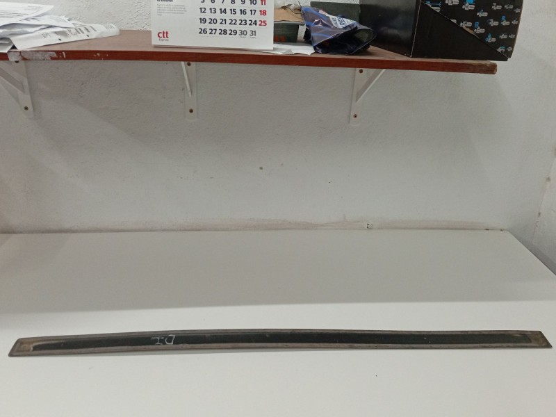 Recambio de moldura exterior puerta delantera izquierda para opel combo furgoneta/monovolumen 1.3 cdti 16v referencia OEM IAM   