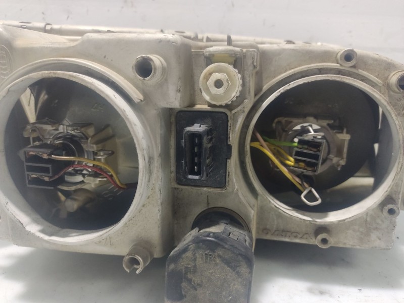 Recambio de faro izquierdo para volvo s40 berlina referencia OEM IAM   