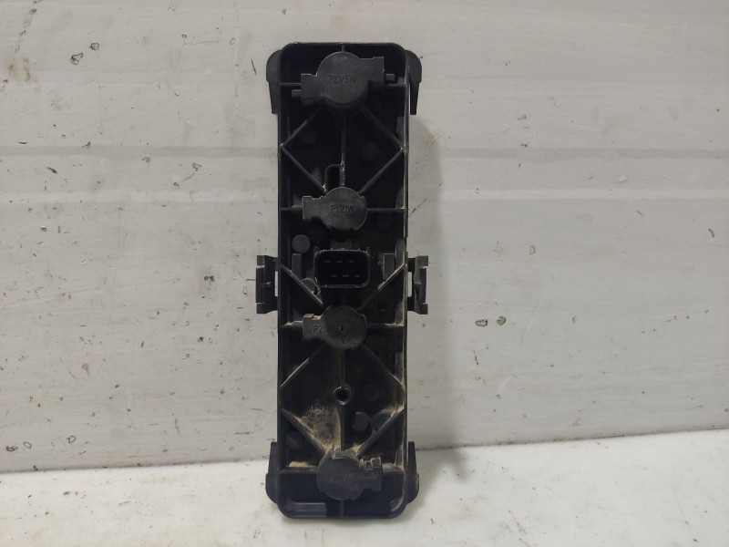 Recambio de portalamparas para volvo s40 berlina referencia OEM IAM   